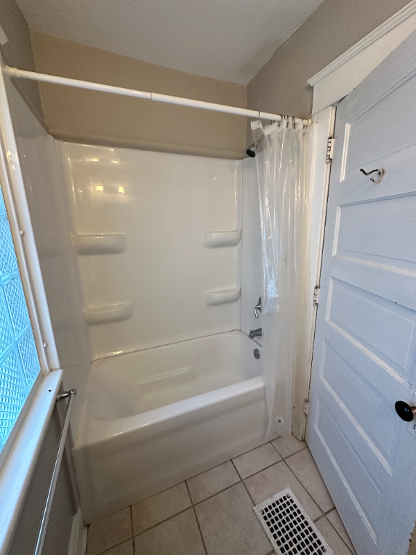 524 West Beardsley Avenue #524 - Photo 7 of 18