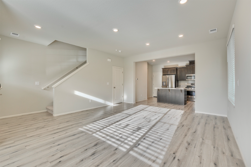 31547 Northwest North Avenue - Photo 3 of 20