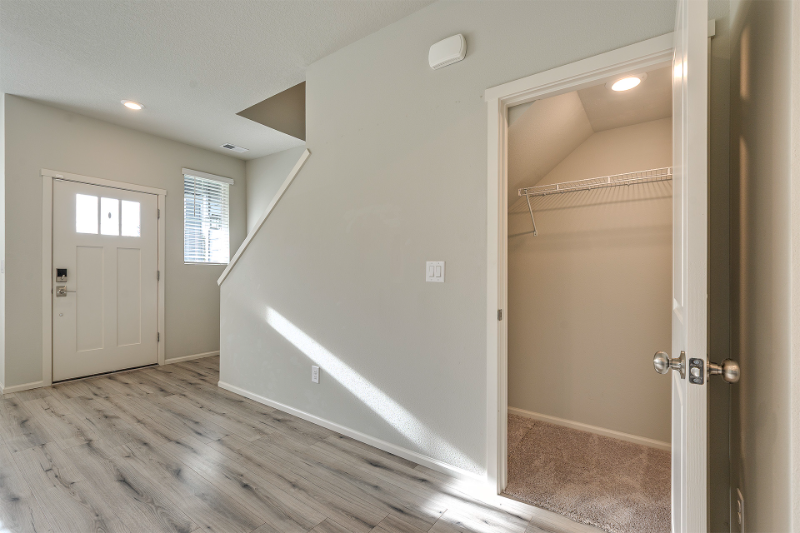 31547 Northwest North Avenue - Photo 4 of 20