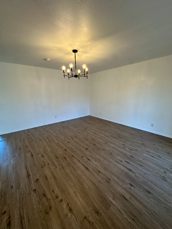 7206 Glen Haven Drive - Photo 3 of 15