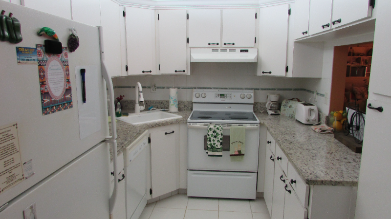 2699 Pine Ridge Way E #G - Photo 6 of 20