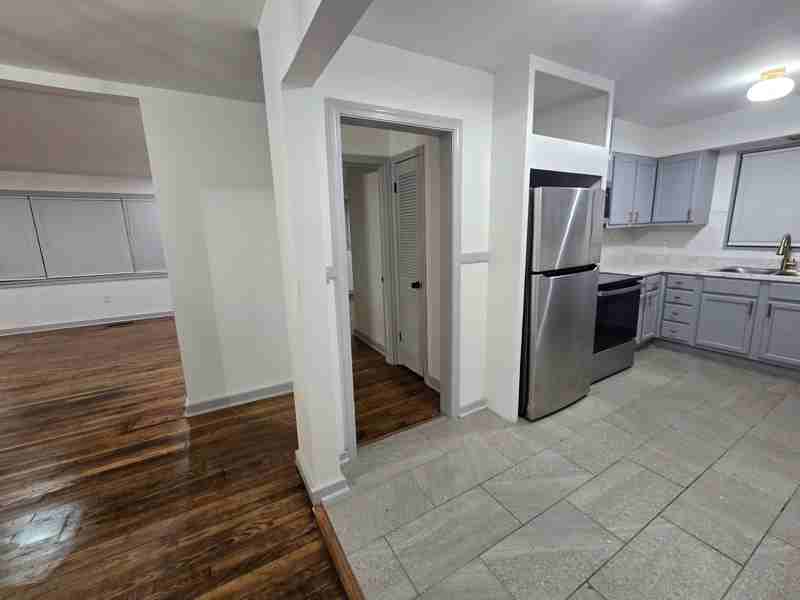 4352 Ridgewood Circle - Photo 2 of 9