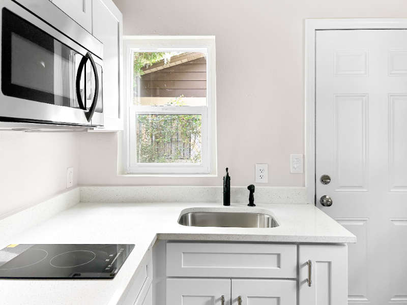 306 Southwest 19th Avenue #306 - Photo 3 of 12