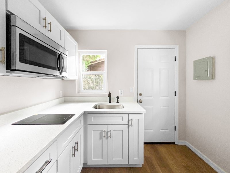 306 Southwest 19th Avenue #306 - Photo 6 of 12