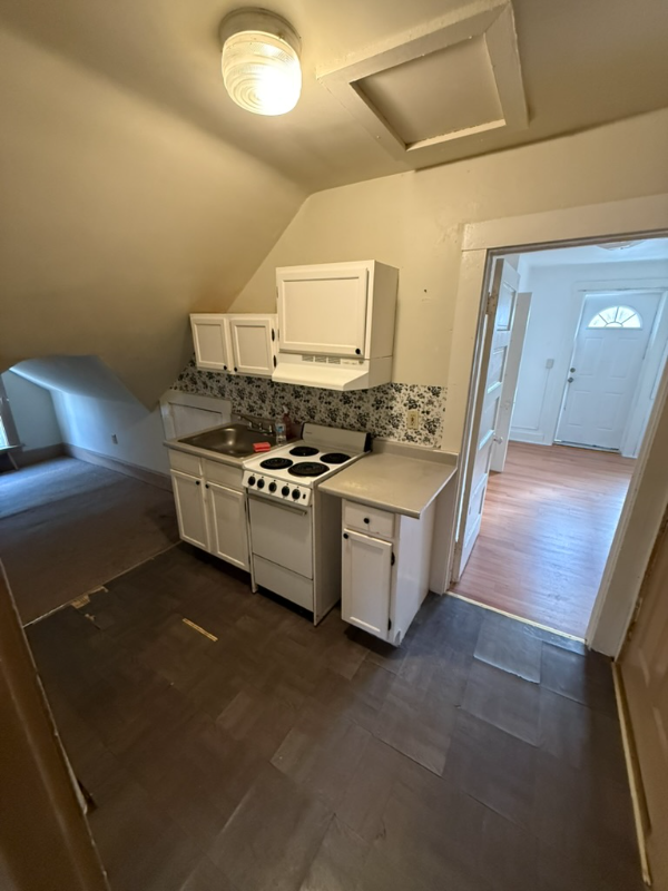 353 Park Street #3-3rdFL - Photo 4 of 9