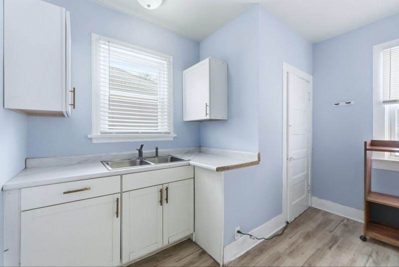 1629 Sherman Blvd - Photo 4 of 15