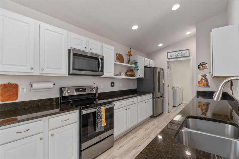 741 Walkertown Drive - Photo 5 of 20