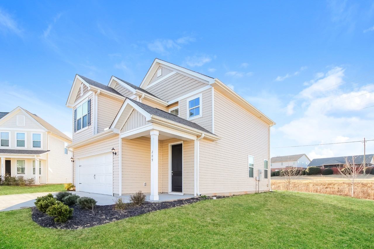 209 Bosa Ln - Photo 2 of 37