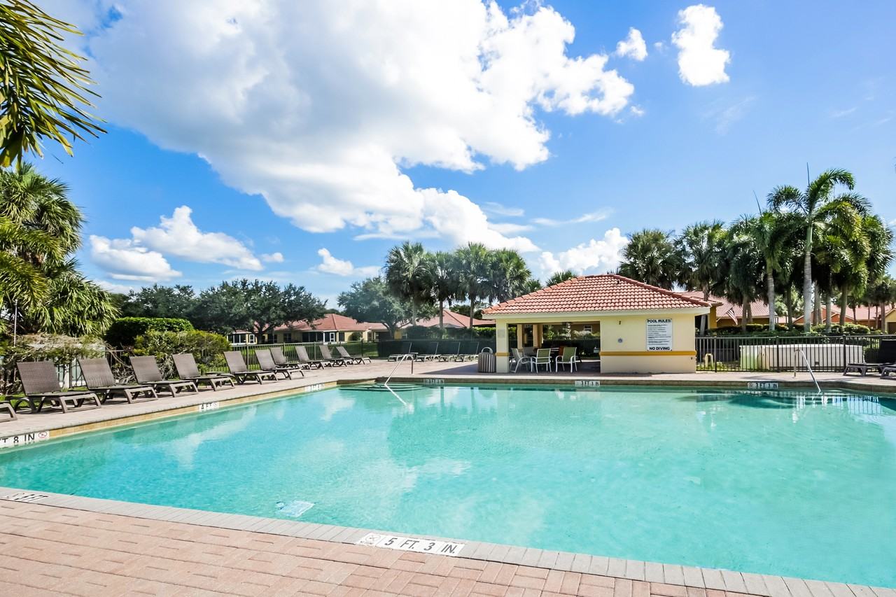 9021 Aegean Cir - Photo 7 of 9