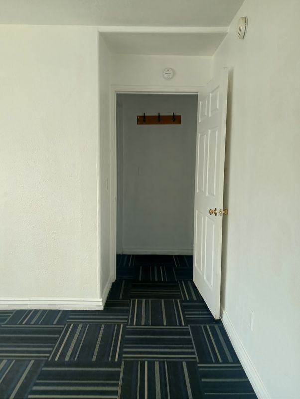 3853 Winona Avenue - Photo 4 of 48