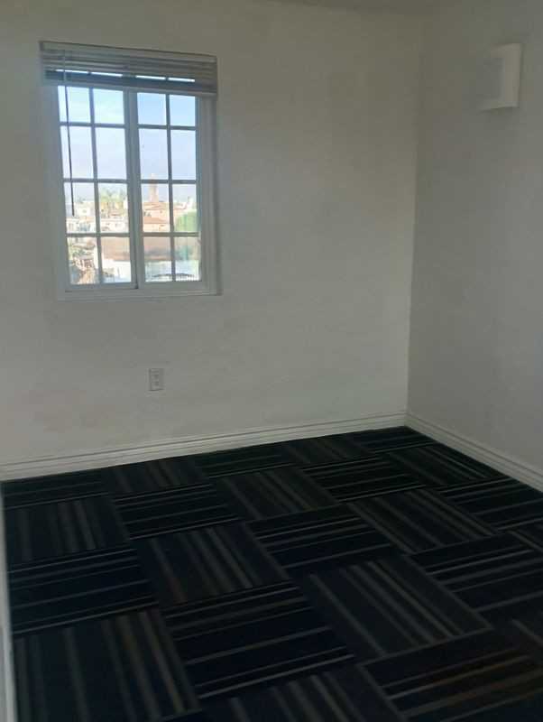 3853 Winona Avenue - Photo 6 of 48