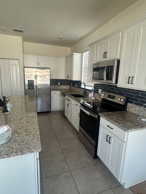 8010 Southwest Greenbank Circle - Photo 5 of 11