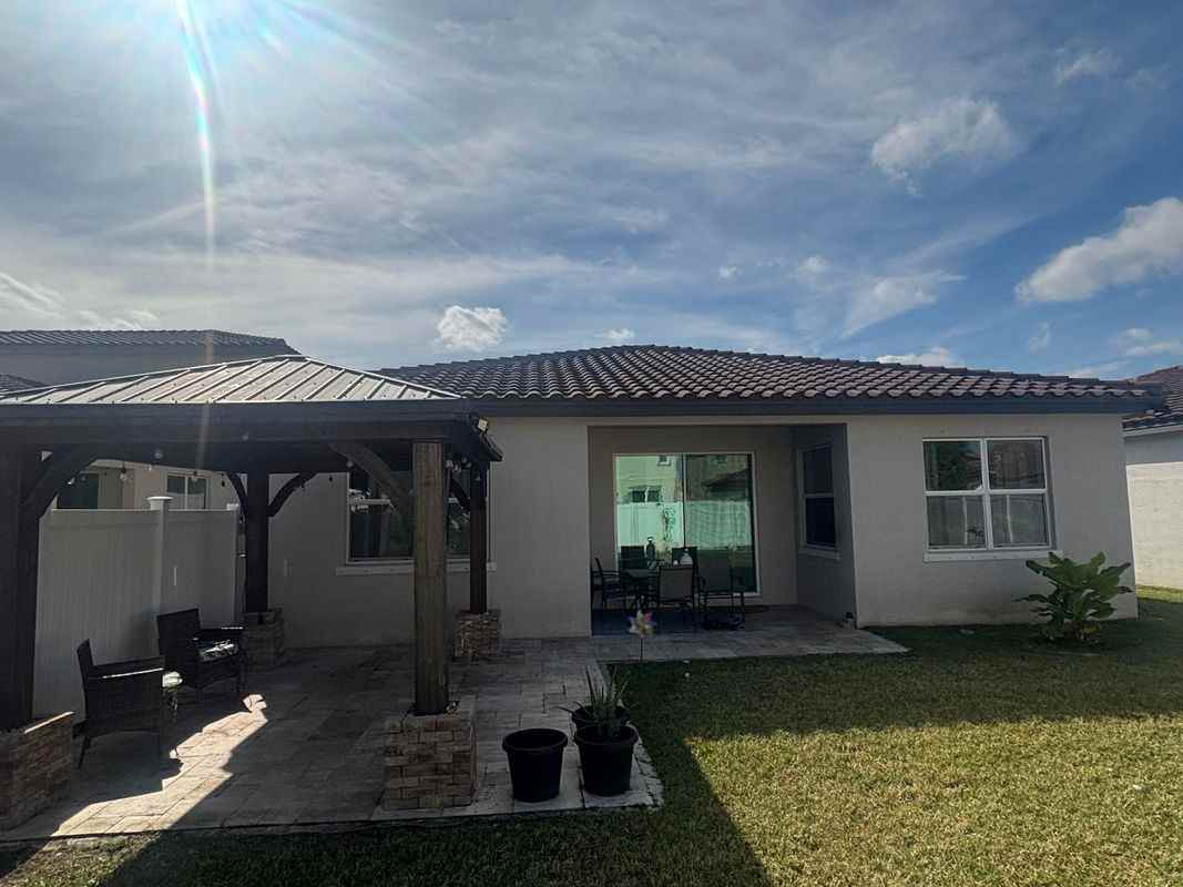 8010 Southwest Greenbank Circle - Photo 6 of 11