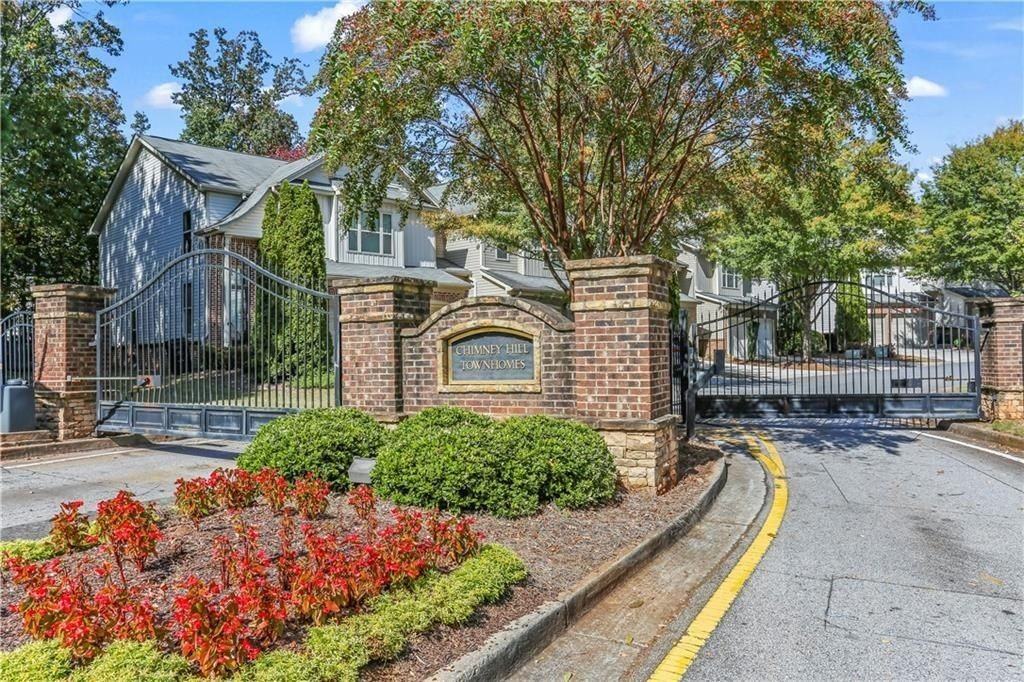 477 Wingfield Court - Photo 2 of 21