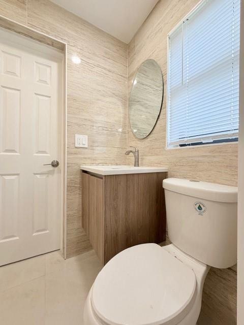 53 Northeast 16th Place ##1 - Photo 4 of 16