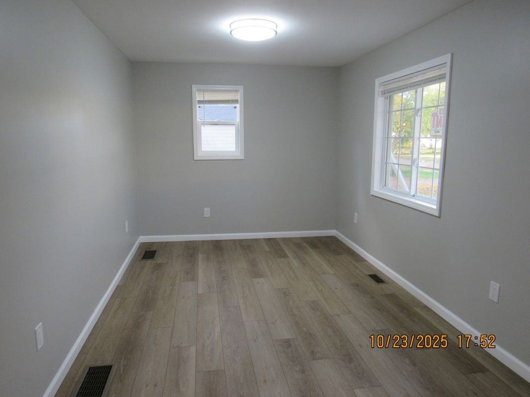 121 West Columbia Avenue - Photo 2 of 5