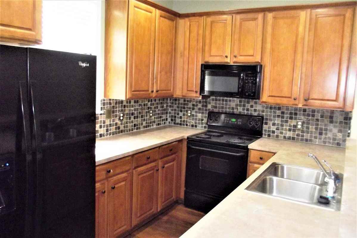 10338 Mcgoogan Lane - Photo 4 of 12