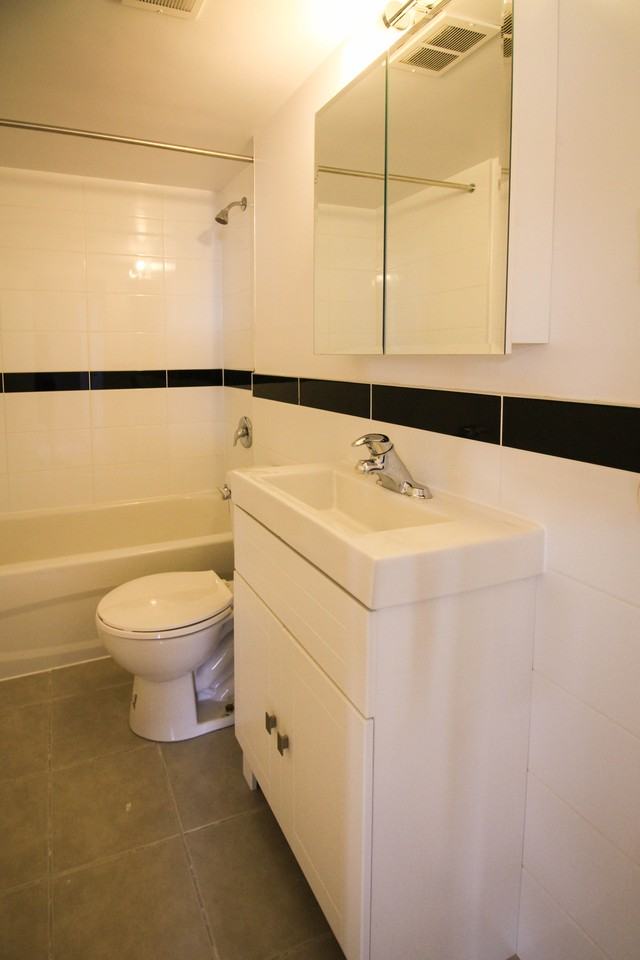 1840 Bloor St E - Photo 5 of 7