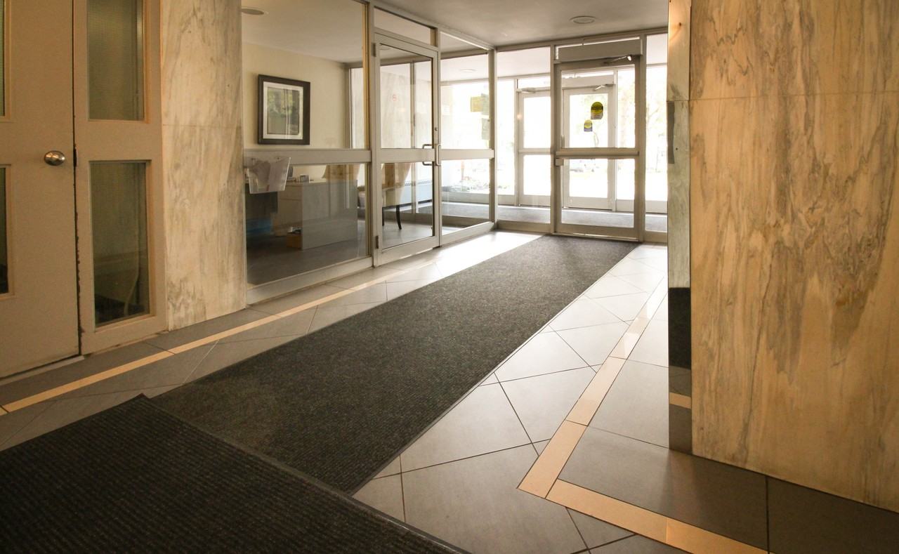 1840 Bloor St E - Photo 6 of 7