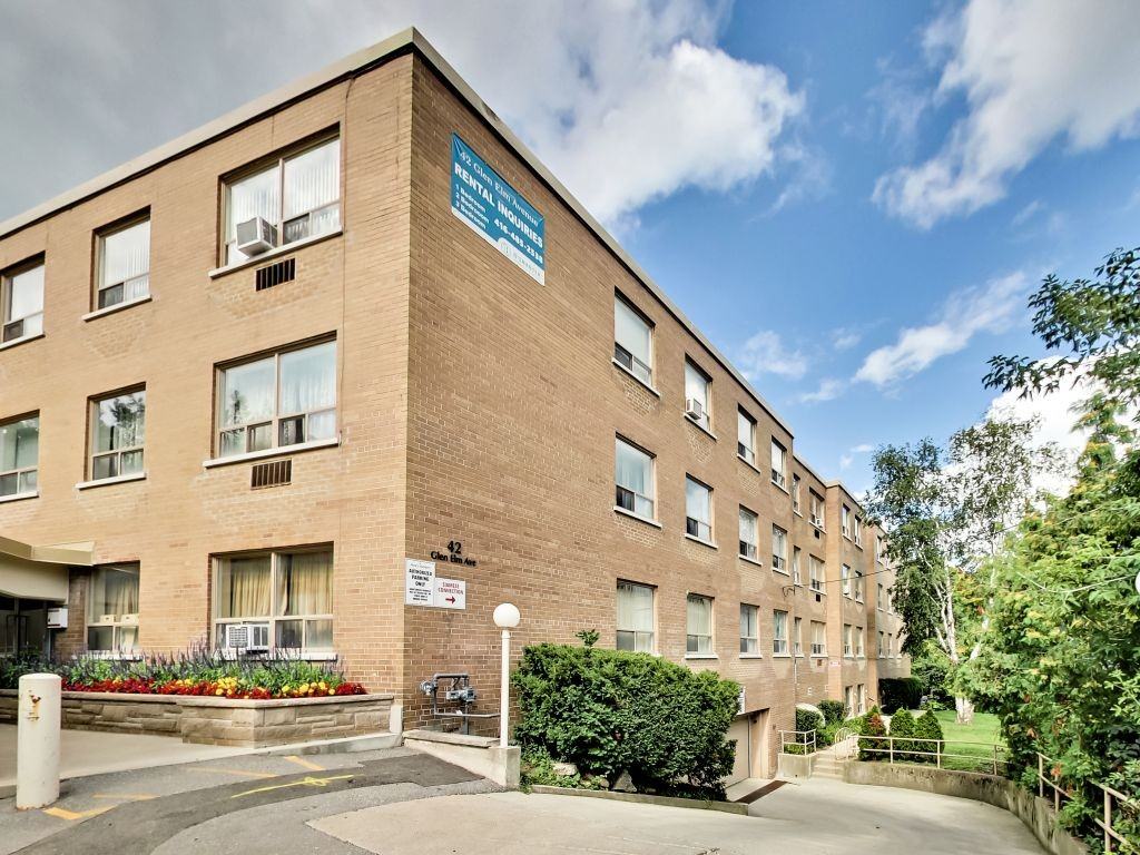 42 Glen Elm Avenue - Photo 2 of 50