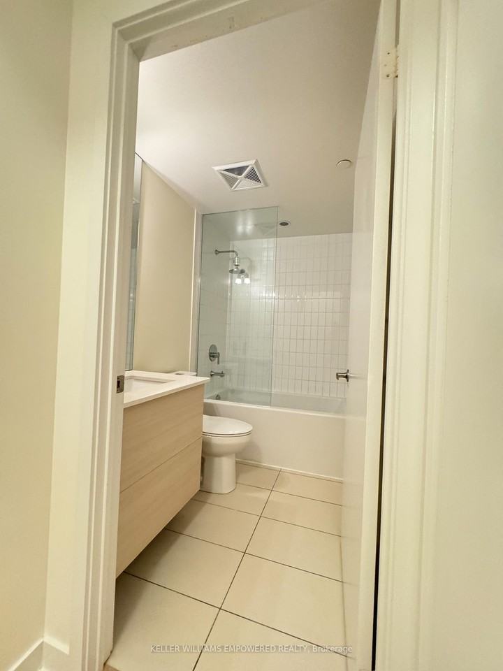 210 Simcoe Street #210 - Photo 5 of 9