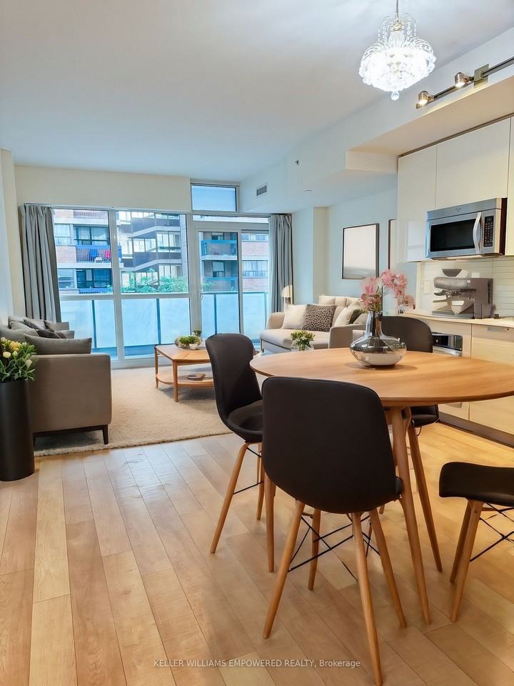 210 Simcoe Street #210 - Photo 2 of 9