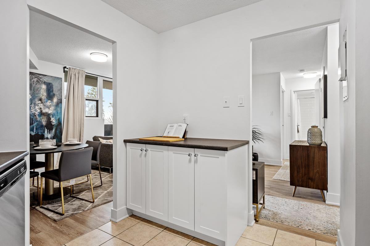 3360 Paul Anka Drive - Photo 6 of 20