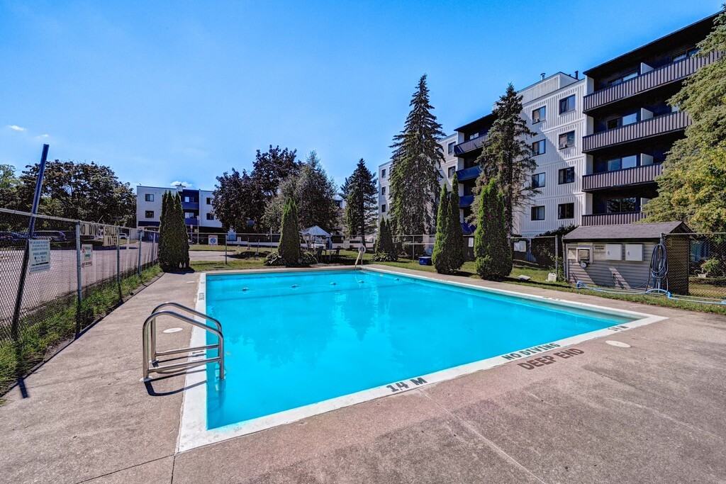 1550 - 1566 Trossacks Avenue - Photo 5 of 19