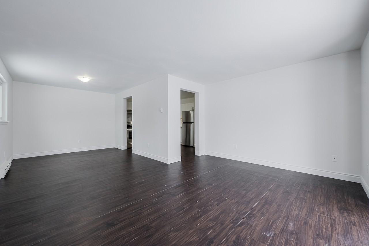 Maplewood Court - Photo 4 of 16