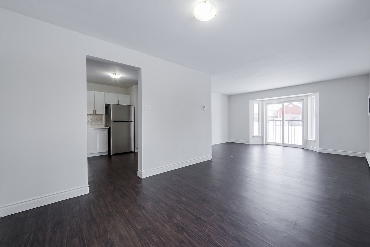 Maplewood Court - Photo 5 of 16