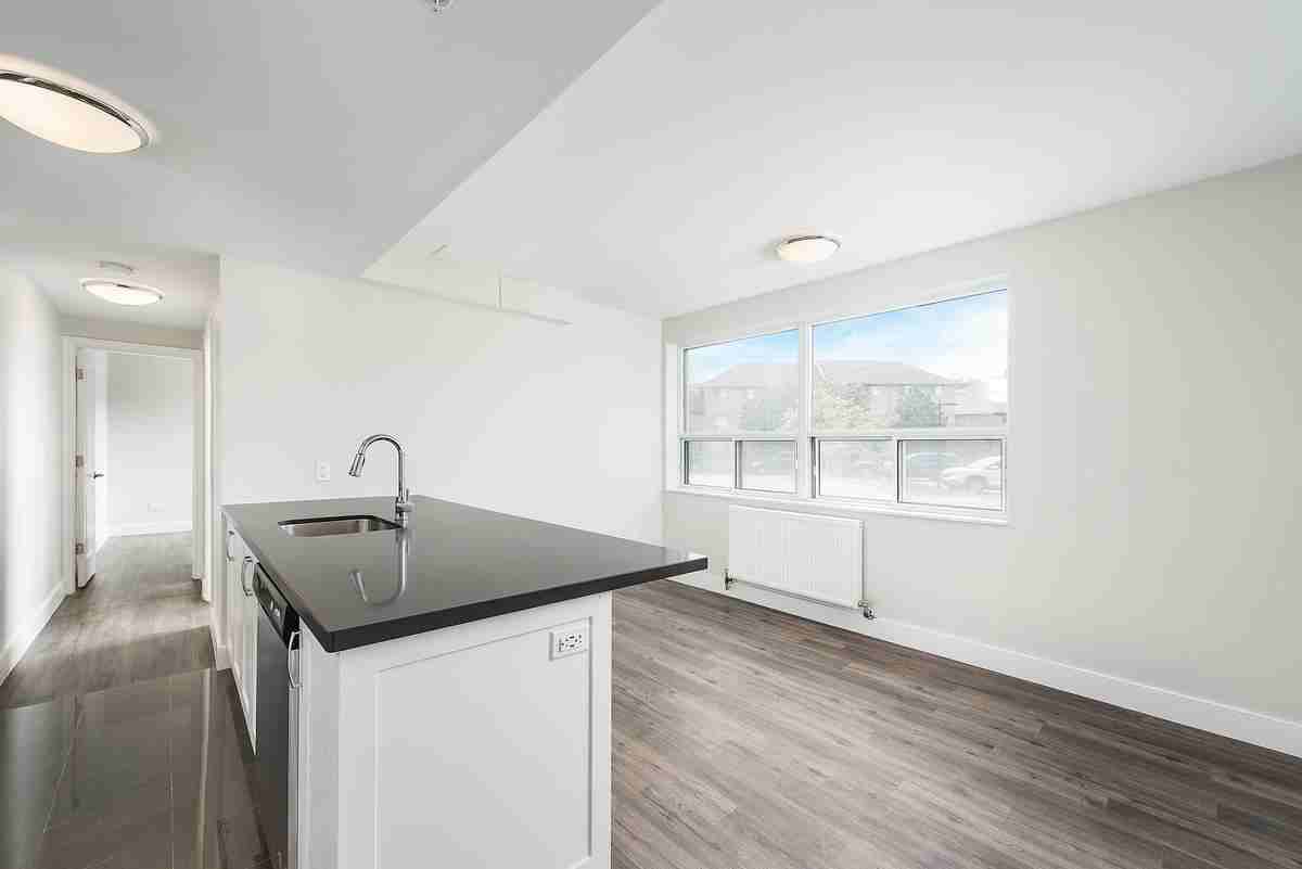 350 The East Mall - Photo 7 of 27