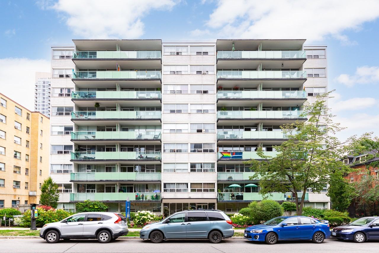 135 Isabella Street - Photo 2 of 11