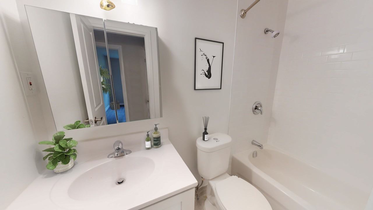 323 Niagara Blvd - Photo 6 of 7