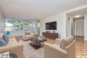 featured image of 200 Rideau Terr