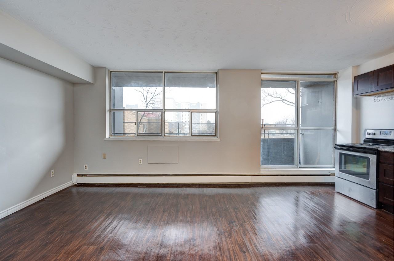 137 Church Street - Photo 7 of 28