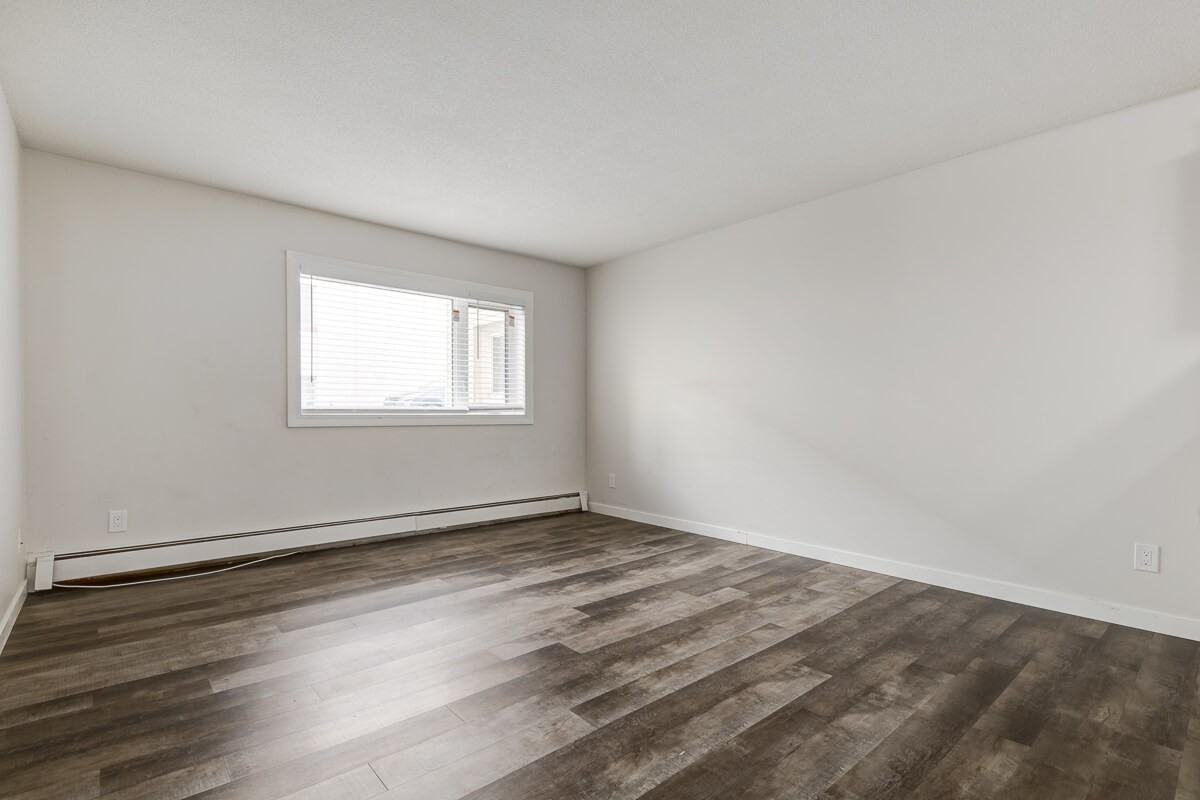 Angus Lodge - Photo 5 of 11