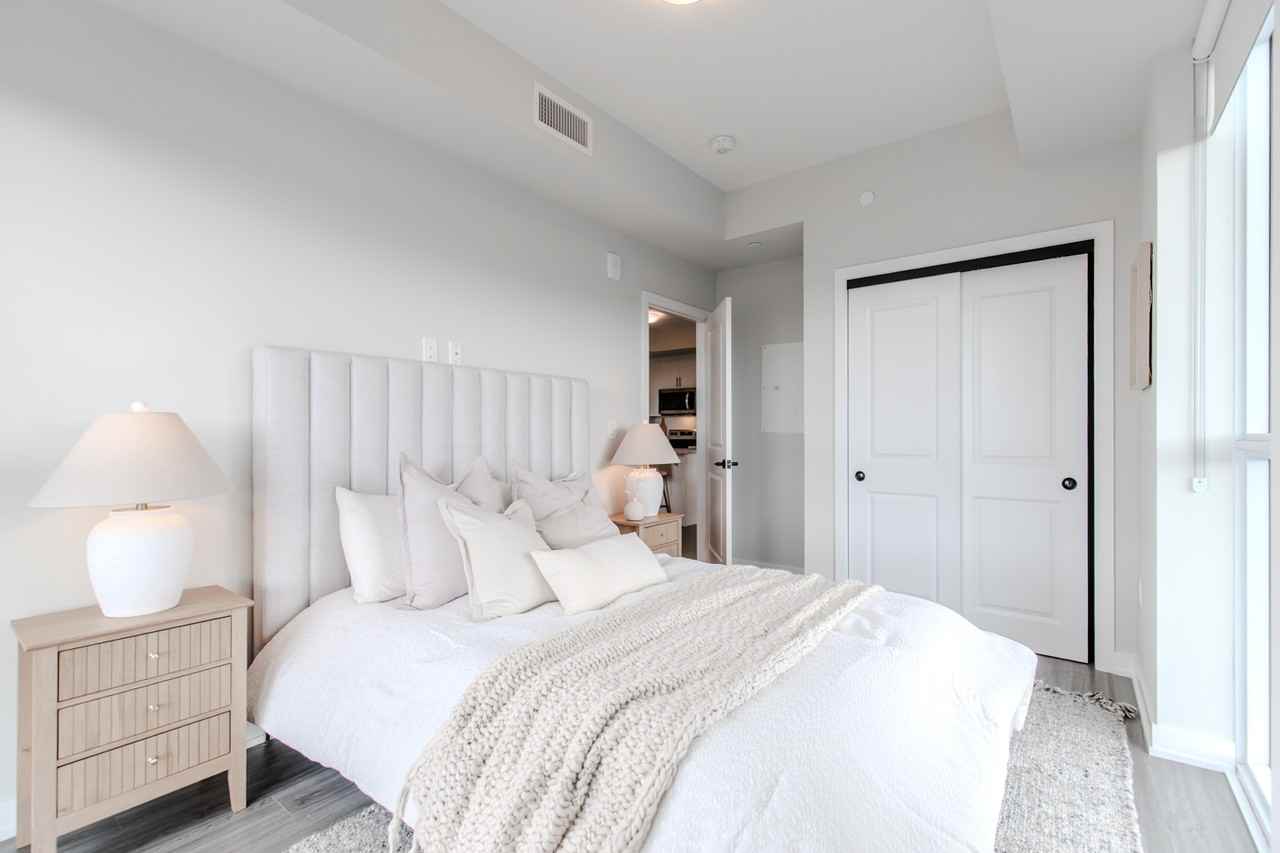 870 Queenston Road - Photo 7 of 50