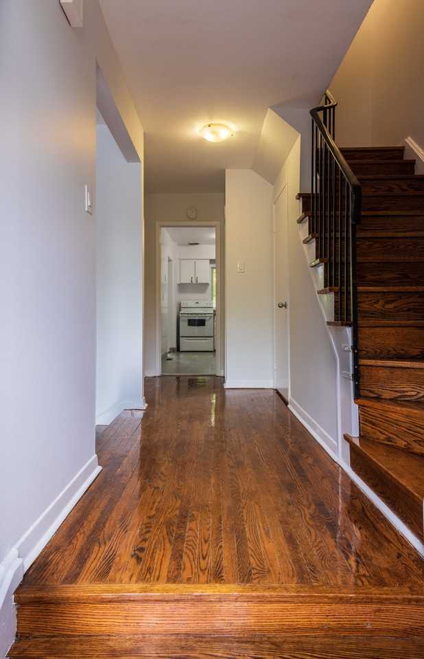 Balliol & Davisville Townhomes - Photo 6 of 10