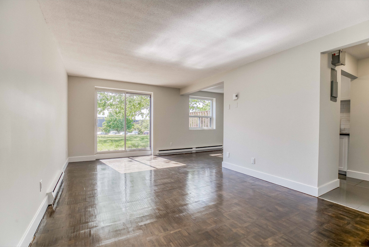 10 Runnymede Road - Photo 5 of 10