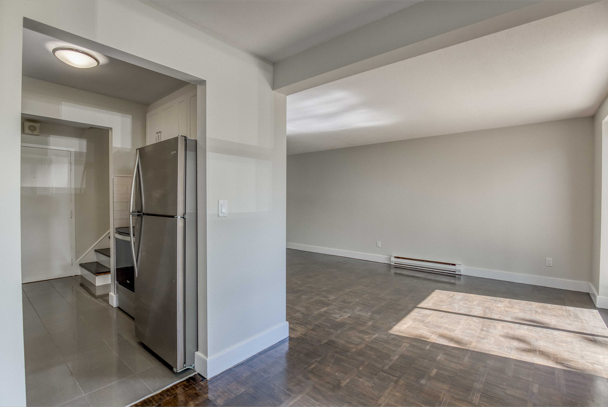 10 Runnymede Road - Photo 7 of 10