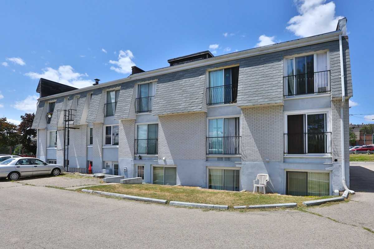 45-49 Surrey Street East - Photo 2 of 13