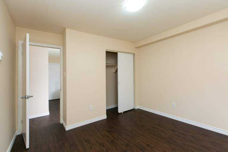 45-49 Surrey Street East - Photo 5 of 13