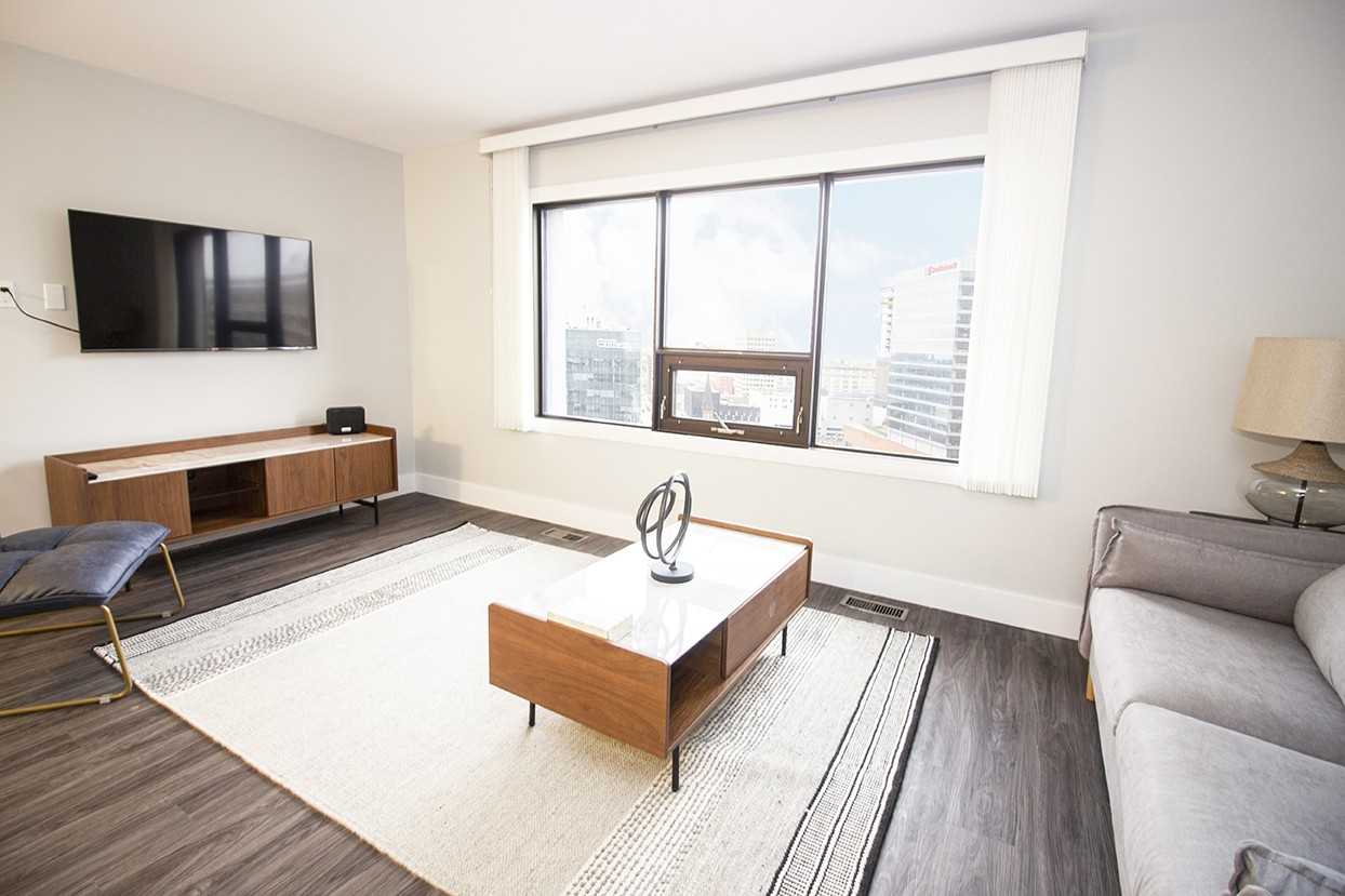 190 Smith Apartment Suites - Photo 4 of 25