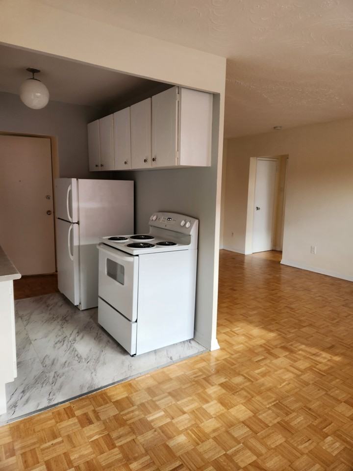 Trayborn Hill - Photo 4 of 10