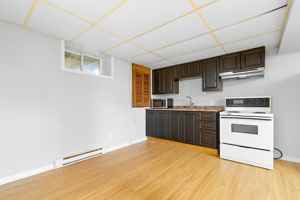 featured image of 250 Av De Buckingham