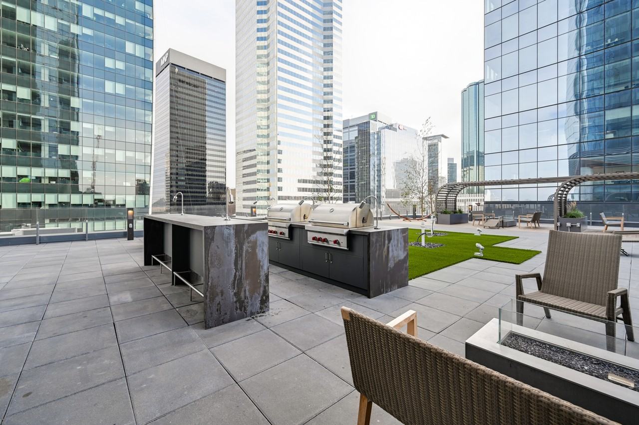 Legends Private Residences - Photo 7 of 14