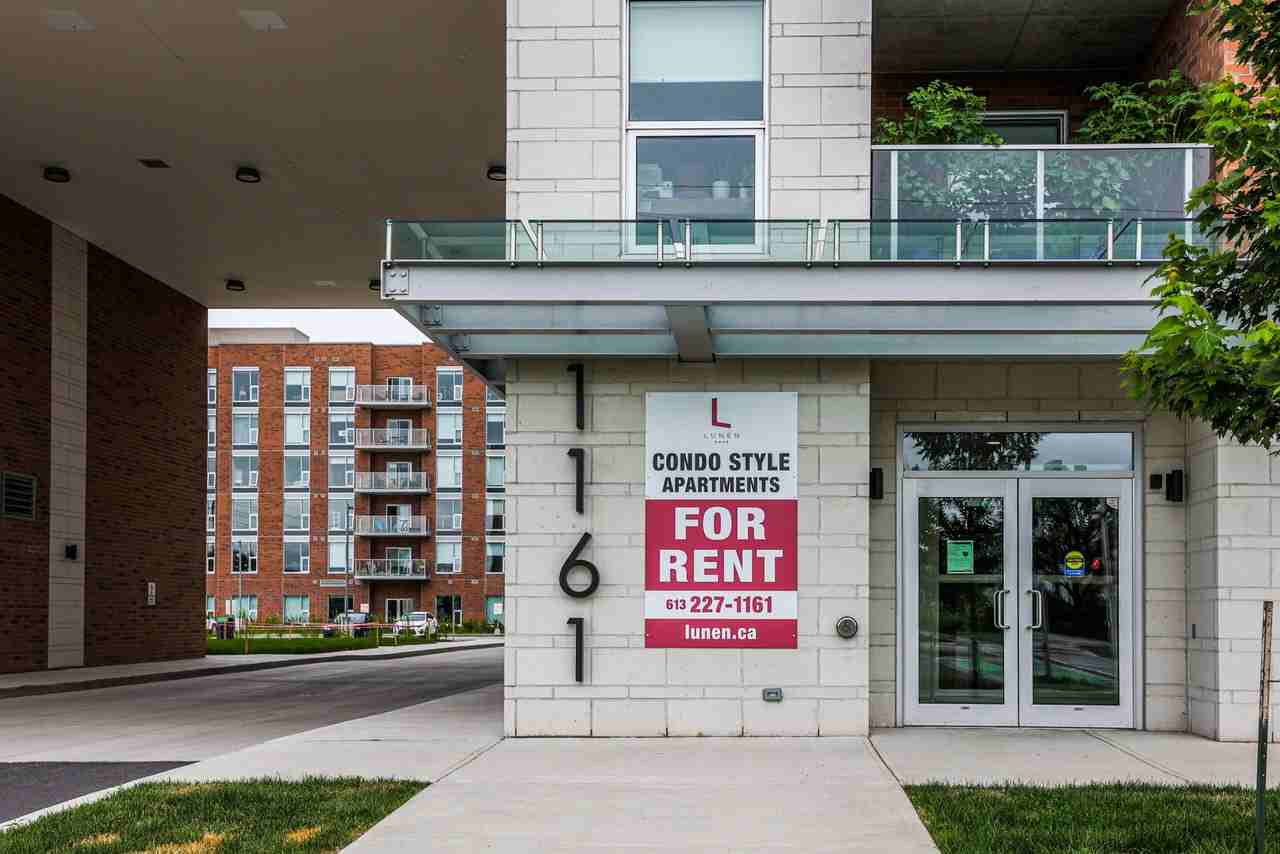 Lunen Haus - Photo 2 of 50