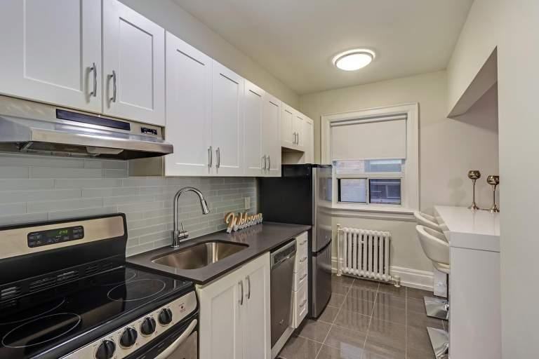 320-342 Avenue Road - Photo 2 of 14