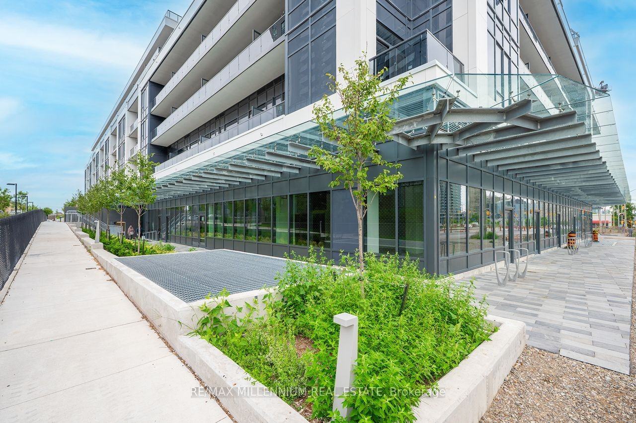 Canopy Towers [5105 Hurontario St Mississauga] - Photo 6 of 50