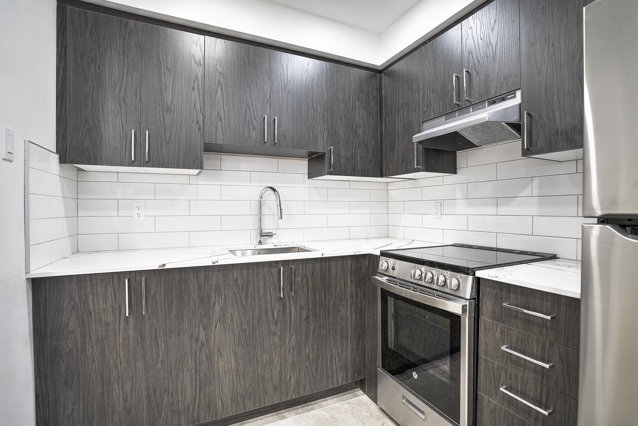 2425-2415 Madison - Photo 4 of 21